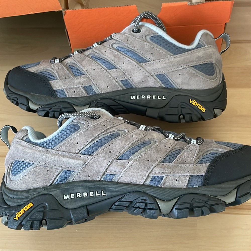 NEW, Merrell Moab 2 Vent, Smoke Color, Women’s 8 wide